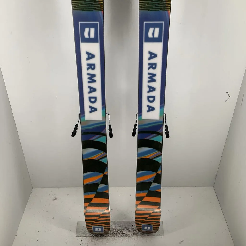 2023 Armada ARV 106 w/ Armada Strive 13 Demo Bindings