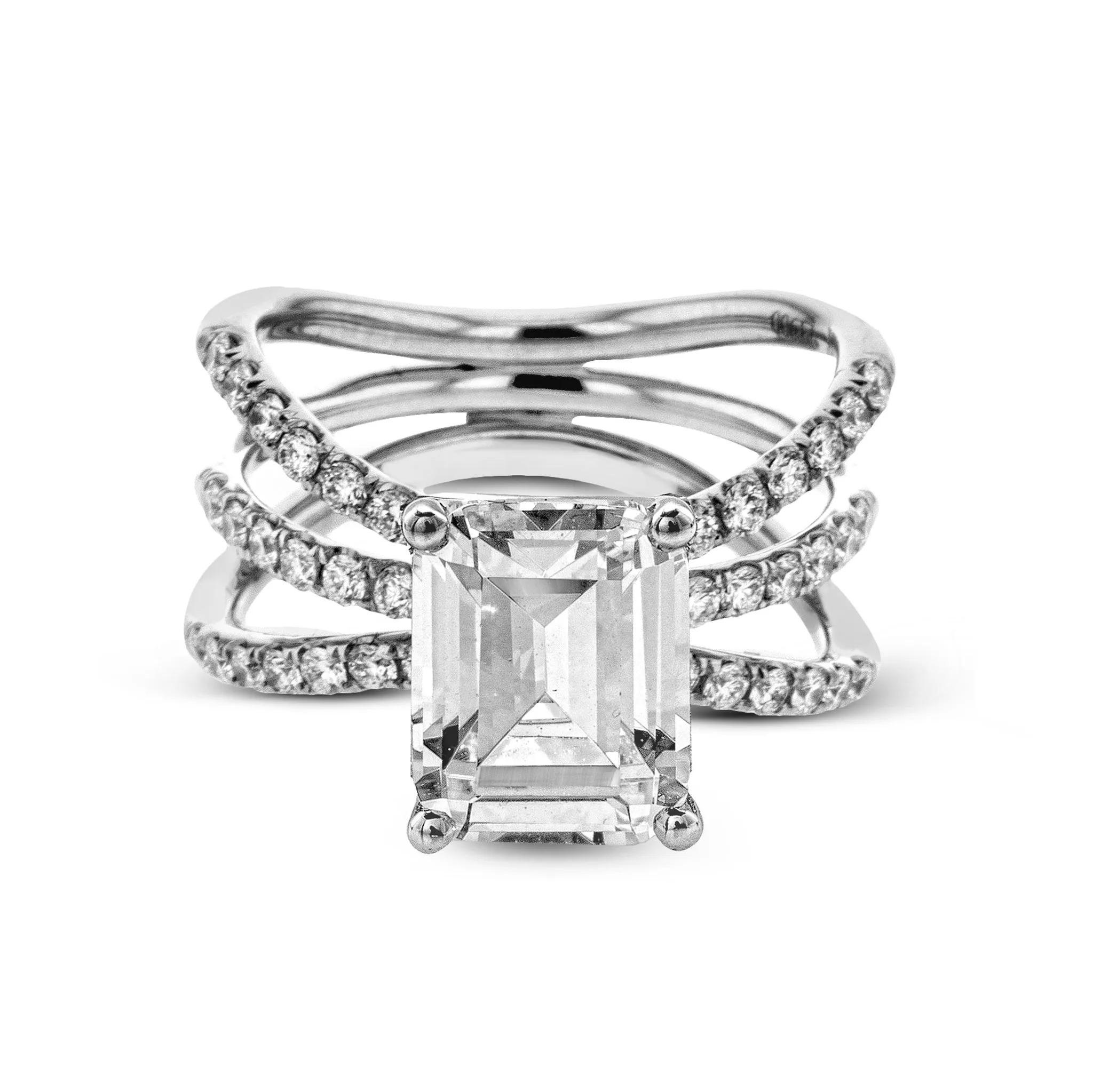 Emerald-cut Engagement Ring & Matching Wedding Band in 18k Gold with Diamonds