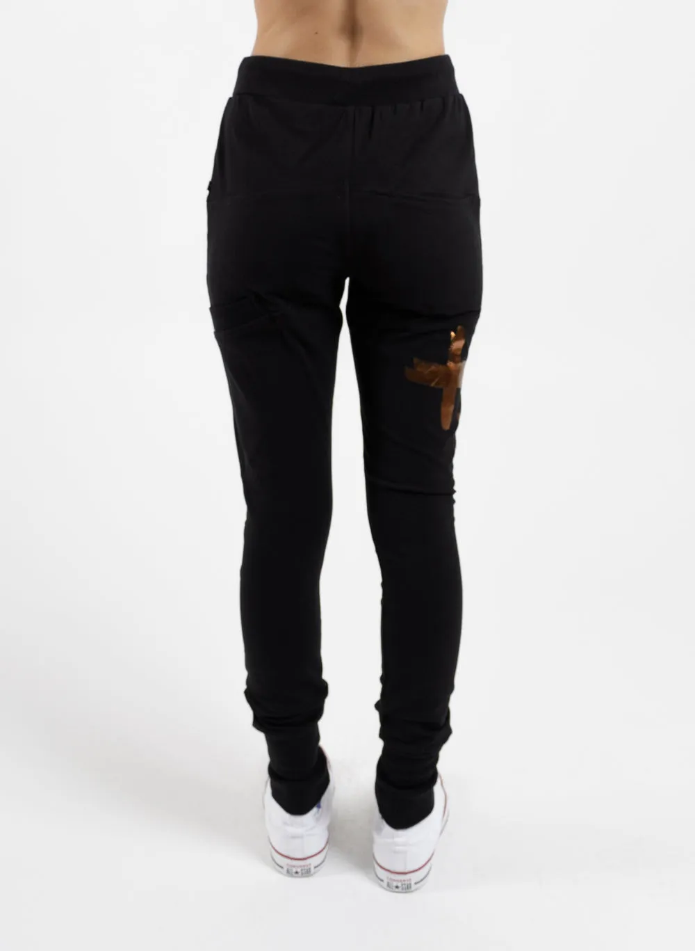 Escape Trackies - Plus dot 2.0