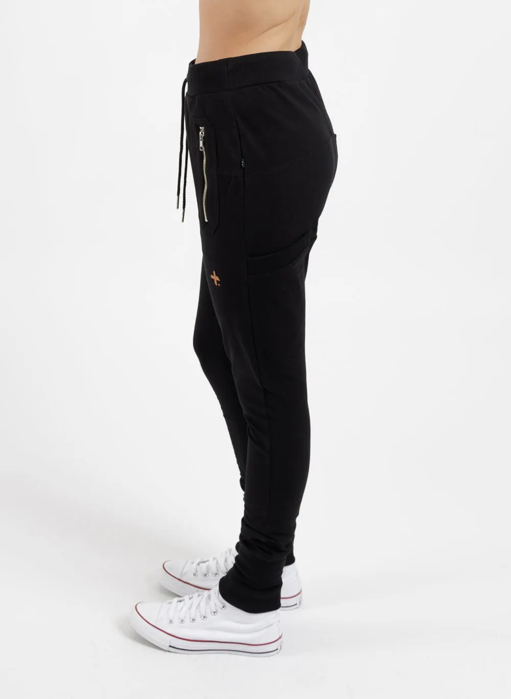 Escape Trackies - Plus dot 2.0