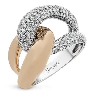 Fashion Ring In 18k Gold With Diamonds