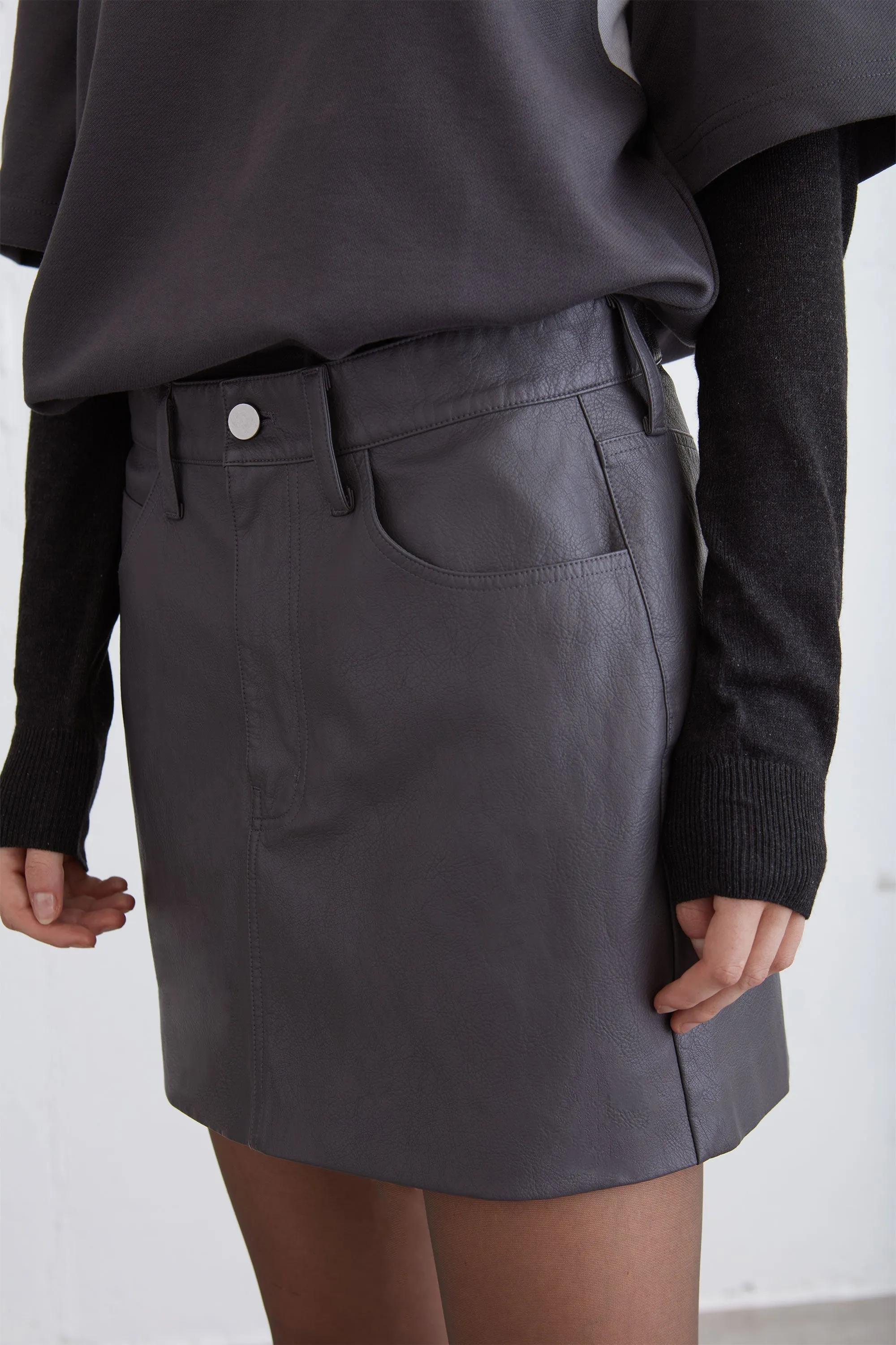 VEGAN LEATHER MINI SKIRT