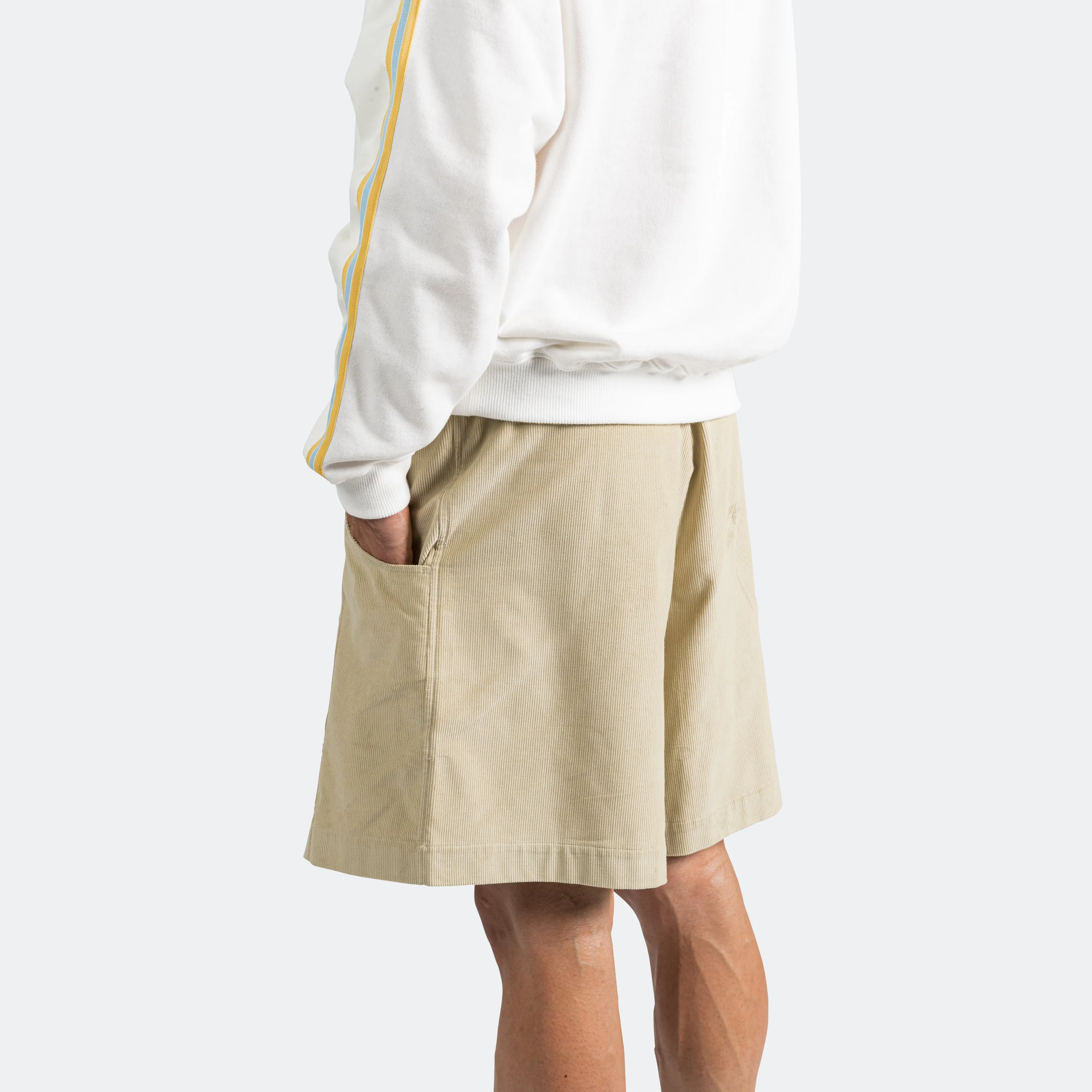 Wide Short - Beige