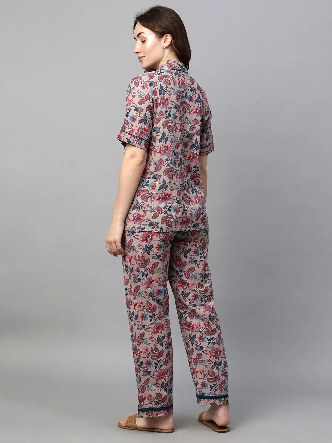 Women's Pink Cotton Regular Fit Pyjama Suit